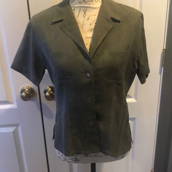 JH Collectibles button down shirt. Size 6 - Picture 1 of 14